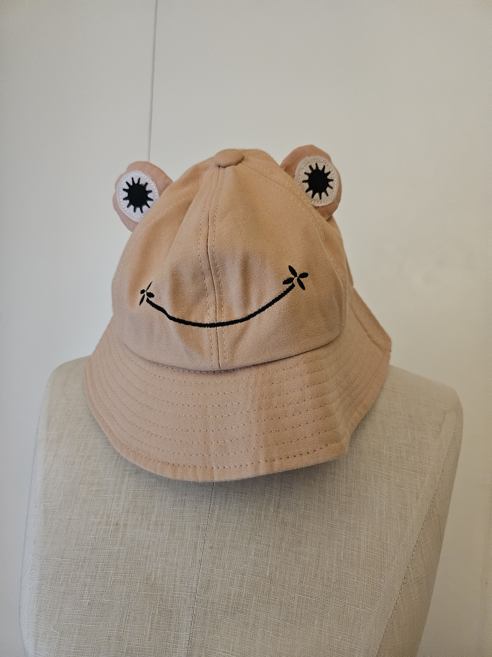 Frog Bucket Hat